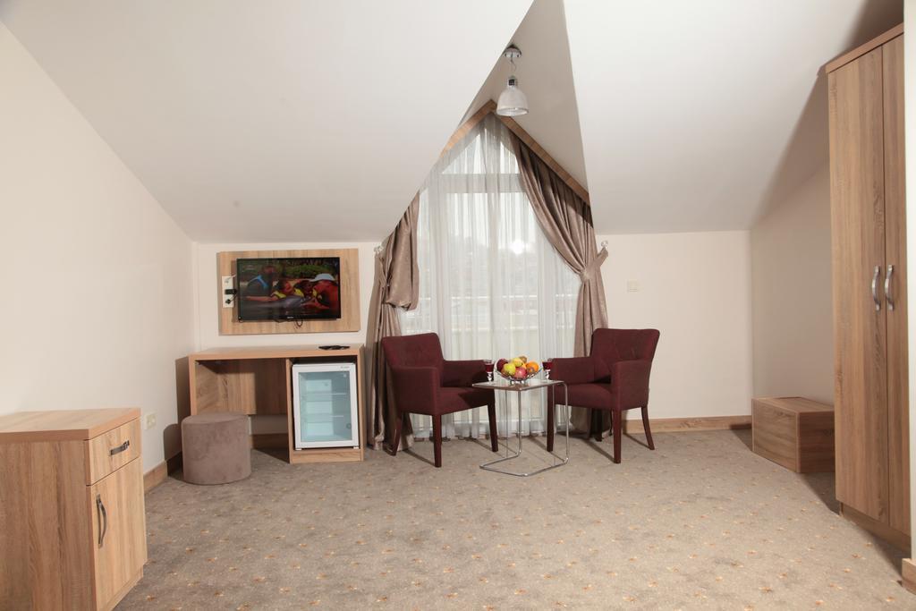 Remila Hotel Коджаэли Экстерьер фото